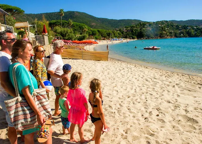 Apartmanhotel Goelia Le Domaine De La Pinede